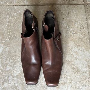 Brown boots with heels